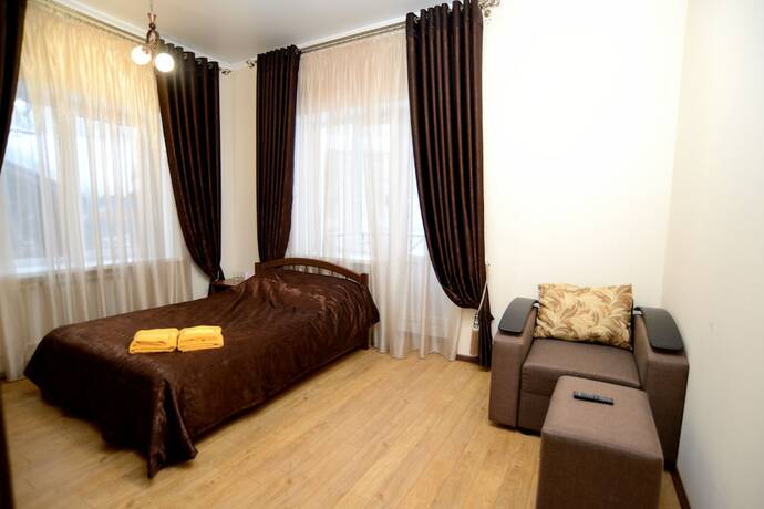 Imagen de la habitación del Hotel Gold Star. Foto 18