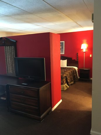 Imagen de la habitación del Hotel Gold Star Inn and Suites. Foto 14