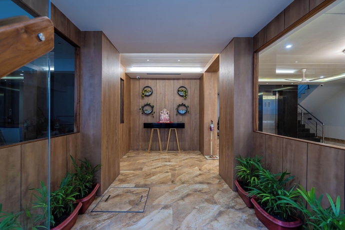 Imagen de los interiores del Hotel Gold Star, Rajkot. Foto 16