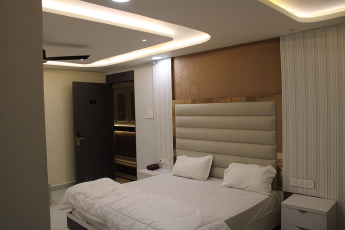 Imagen de la habitación del Hotel Gold Stone, Kanpur. Foto 8