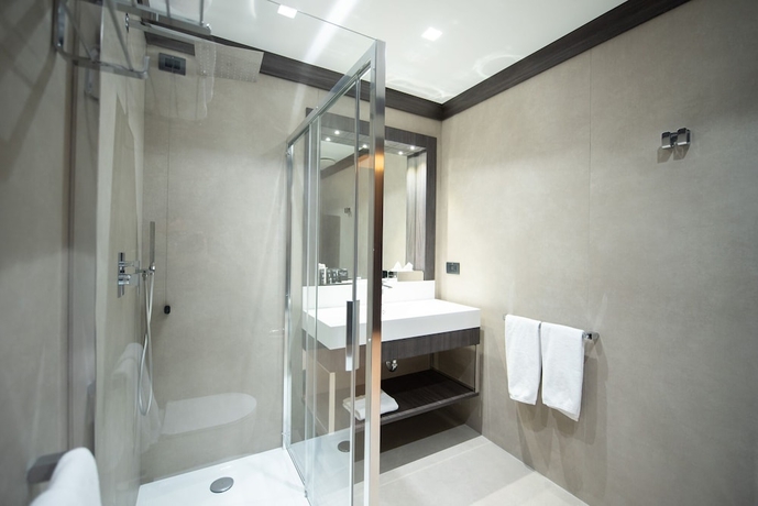 Imagen de la habitación del Hotel Gold Tower Lifestyle. Foto 4