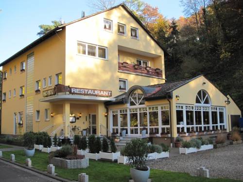 Imagen de la habitación del Hotel Goldb&auml;chel. Foto 2
