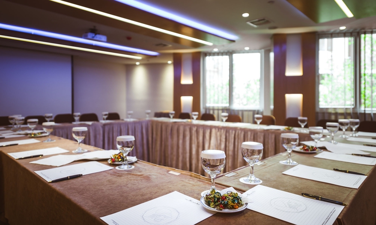 Imagen de los interiores del Hotel Golden Age, Atenas. Foto 13