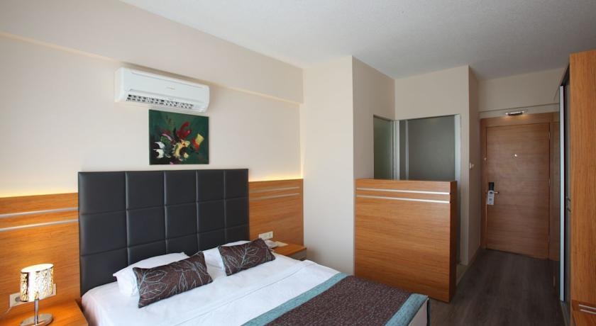 Imagen de la habitación del Hotel Golden Age Bodrum. Foto 4