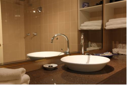 Imagen de la habitación del Hotel Golden Age Motor Inn. Foto 6