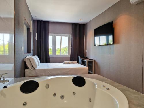 Imagen de la habitación del Hotel Golden Alcorcon. Foto 20