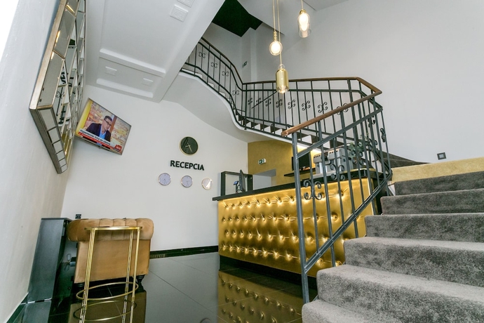 Imagen de los interiores del Hotel Golden Apartments. Foto 19