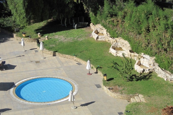 Imagen general del Hotel Golden Arches. Foto 8