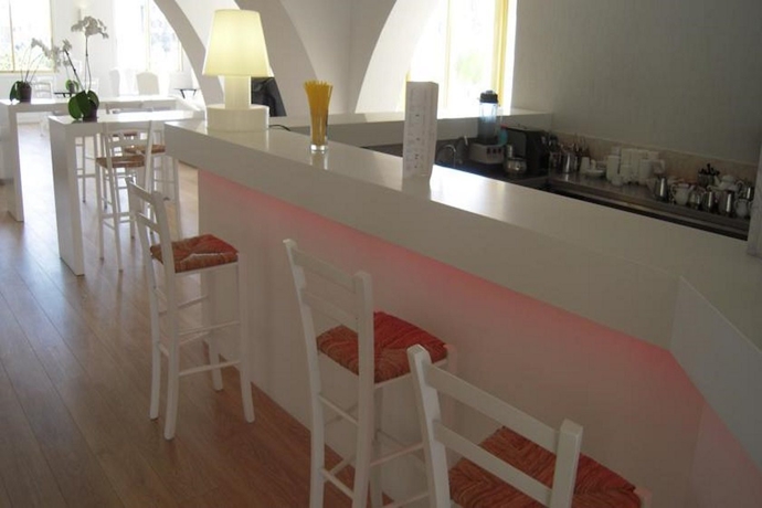 Imagen general del Hotel Golden Arches. Foto 11