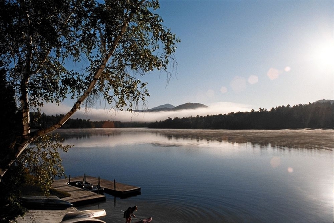 Imagen de los exteriores del Hotel Golden Arrow Lakeside Resort. Foto 10