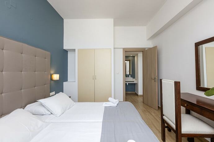 Imagen de la habitación del Hotel Golden Bay Boutique and Bungalows. Foto 14