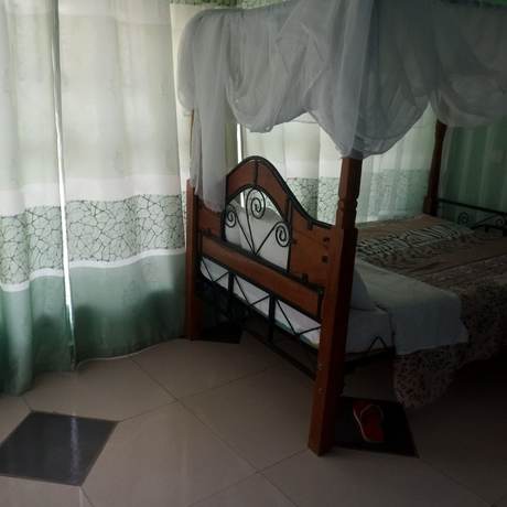 Imagen de la habitación del Hotel Golden Bay, Industrial Area C. Foto 10