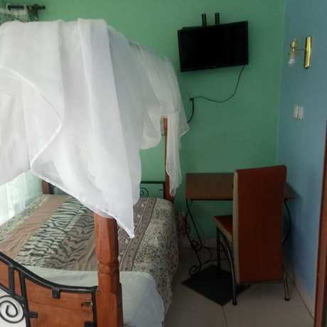 Imagen de la habitación del Hotel Golden Bay, Industrial Area C. Foto 13