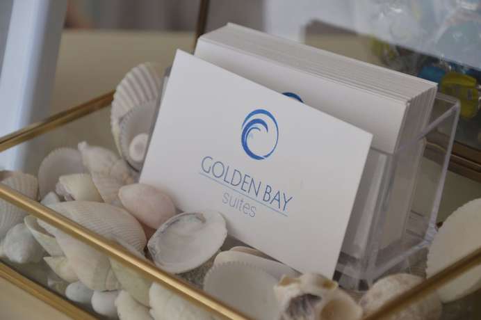 Imagen de los interiores del Hotel Golden Bay Suites. Foto 20