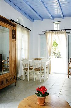 Imagen de los interiores del Hotel Golden Beach And Apartments. Foto 14