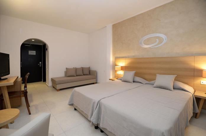 Imagen de la habitación del Hotel Golden Beach, Hersonissos. Foto 6