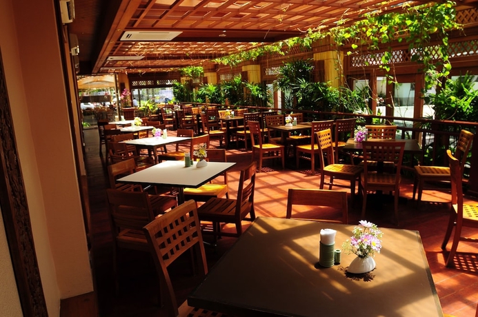 Imagen del bar/restaurante del Hotel Golden Beach Pattaya. Foto 4