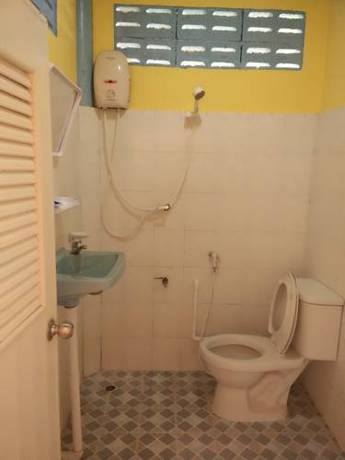 Imagen de la habitación del Hotel Golden Beach Resort, Ko Pha Ngan. Foto 8
