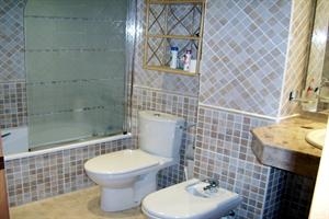 Imagen de la habitación del Hotel Golden Beach, Sant Carles de la Rapita. Foto 11