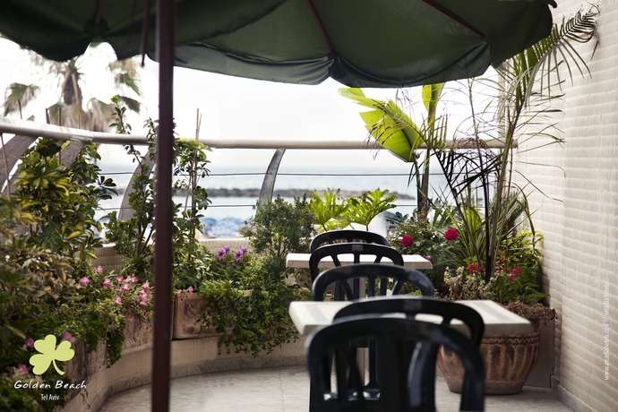 Imagen del bar/restaurante del Hotel Golden Beach Tel Aviv. Foto 5
