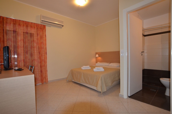 Imagen de la habitación del Hotel Golden Beach, Tolo. Foto 7