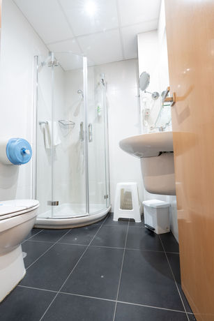 Imagen de la habitación del Hotel Golden, Benidorm - Playa Poniente. Foto 7