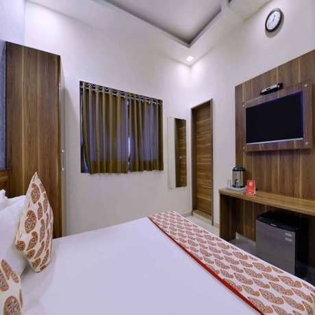 Imagen de la habitación del Hotel Golden Berry. Foto 10
