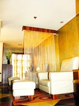Imagen de los interiores del Hotel Golden Boutique Melawai. Foto 7