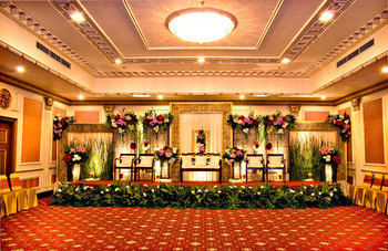 Imagen de los interiores del Hotel Golden Boutique Melawai. Foto 9