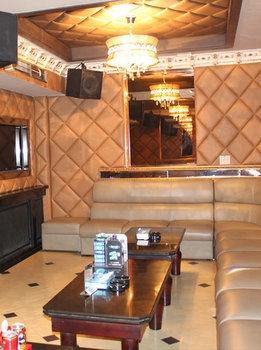 Imagen de los interiores del Hotel Golden Boutique Melawai. Foto 10