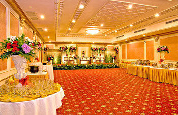 Imagen de los interiores del Hotel Golden Boutique Melawai. Foto 15
