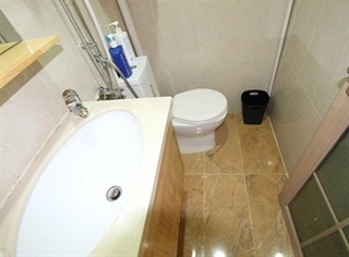 Imagen de la habitación del Hotel Golden Bridge. Foto 2