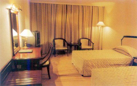 Imagen de la habitación del Hotel Golden Bridge. Foto 2