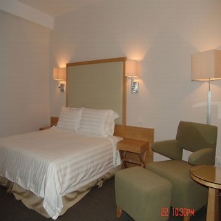 Imagen de la habitación del Hotel Golden Bridge. Foto 4