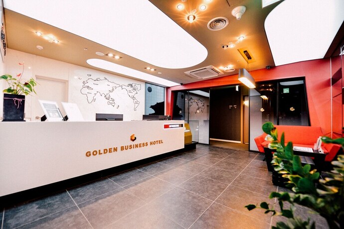 Imagen de los interiores del Hotel Golden Business. Foto 32