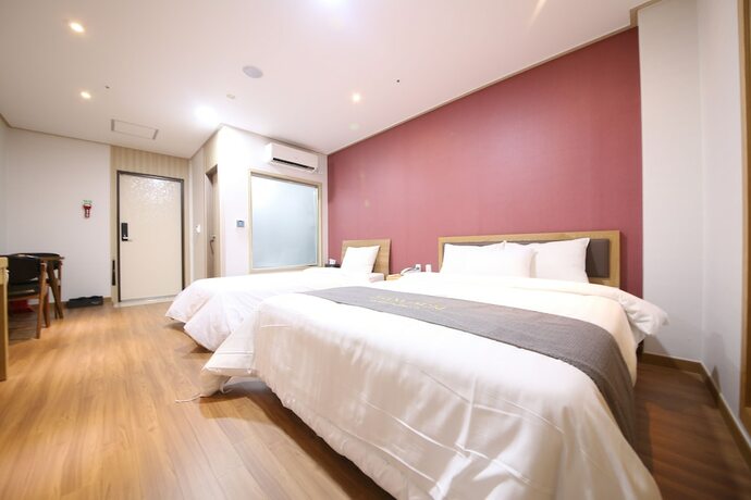 Imagen de la habitación del Hotel Golden Business. Foto 11