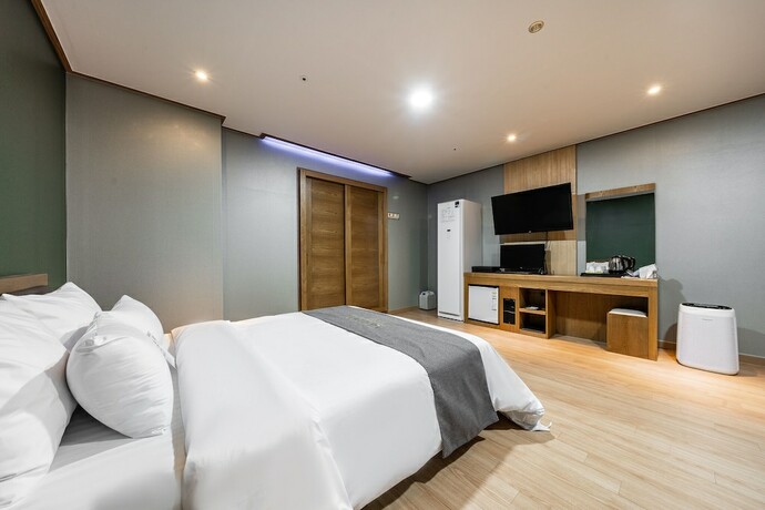 Imagen de la habitación del Hotel Golden Business. Foto 14