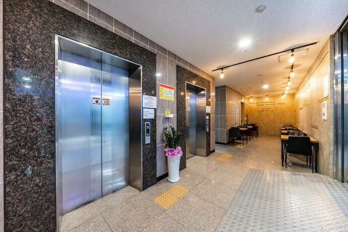 Imagen general del Hotel Golden Business. Foto 8