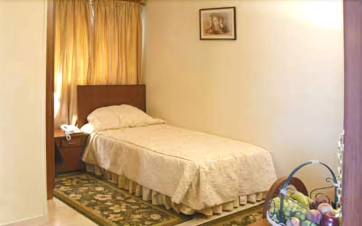 Imagen de la habitación del Hotel Golden Carven. Foto 11