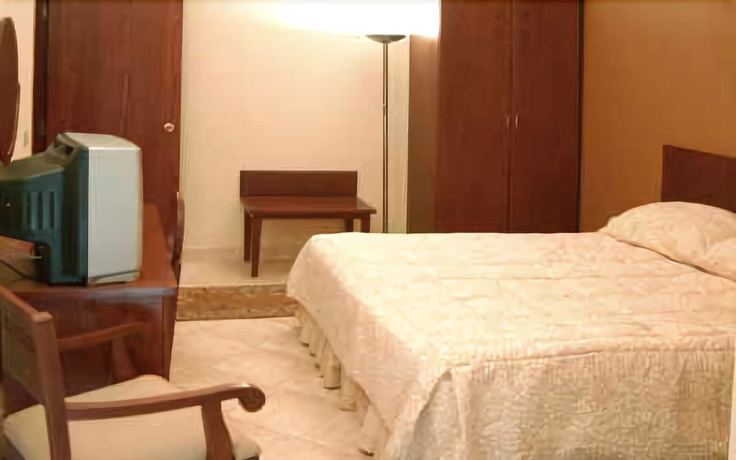 Imagen de la habitación del Hotel Golden Carven. Foto 12