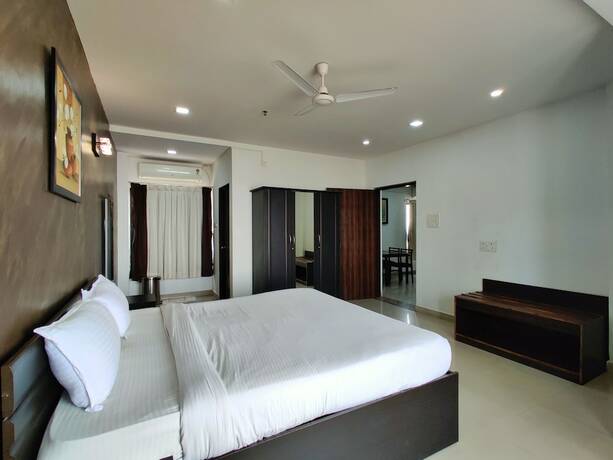 Imagen general del Hotel Golden Chariot Daman. Foto 12