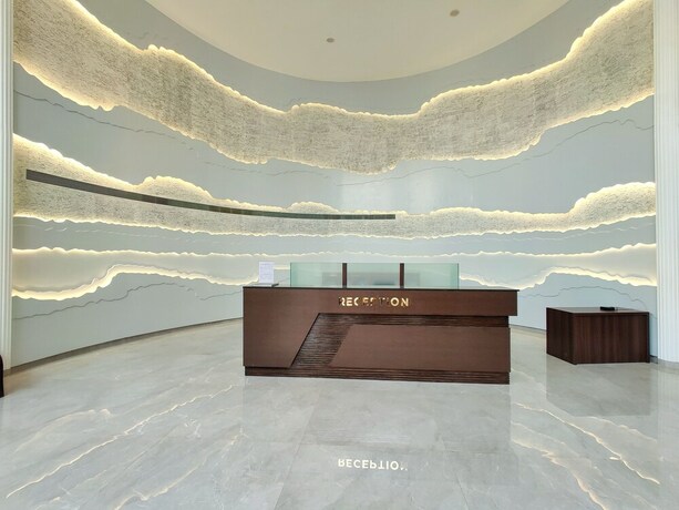 Imagen de los interiores del Hotel Golden Chariot Daman. Foto 27