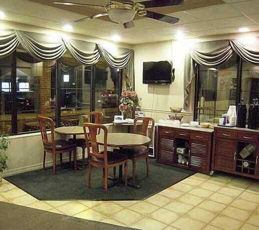 Imagen del bar/restaurante del Hotel Golden Circle Inn. Foto 19