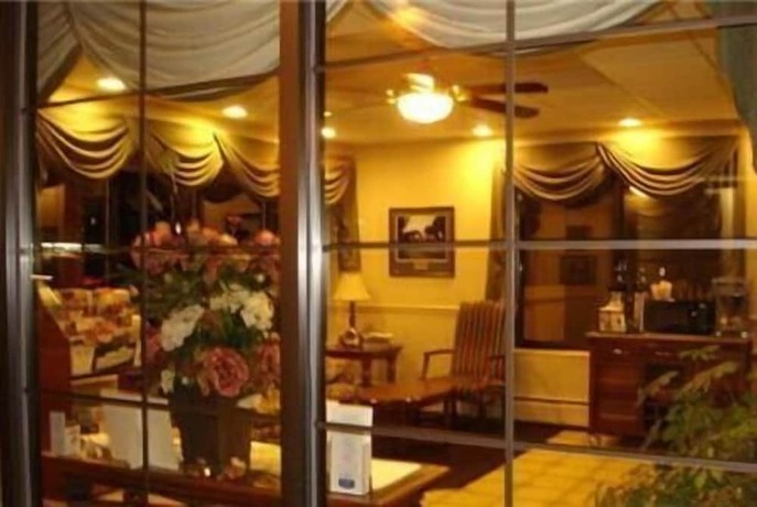 Imagen general del Hotel Golden Circle Inn. Foto 3