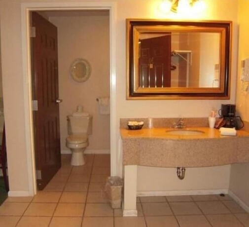 Imagen general del Hotel Golden Circle Inn. Foto 8