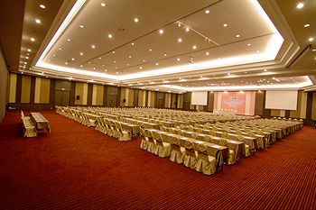 Imagen de la habitación del Hotel Golden City Rayong. Foto 5