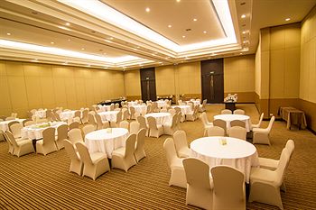 Imagen general del Hotel Golden City Rayong. Foto 1