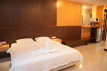 Imagen de la habitación del Hotel Golden City Rayong. Foto 7