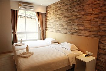 Imagen de los interiores del Hotel Golden City Rayong. Foto 14