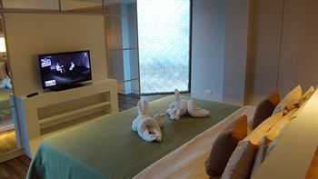 Imagen de la habitación del Hotel Golden Cliff House. Foto 6